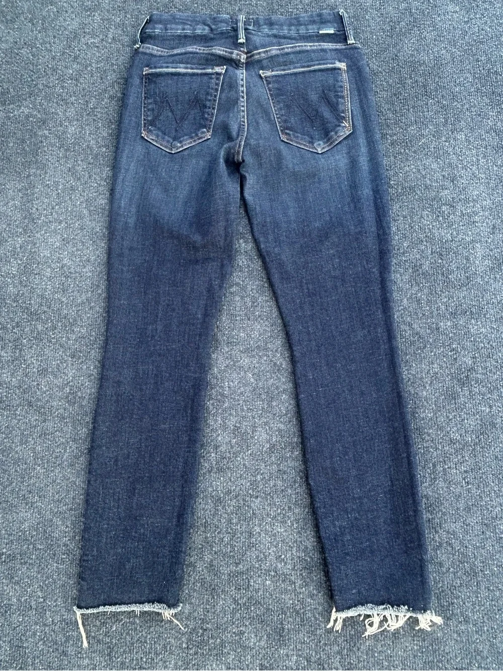 MOTHER The Looker Ankle Step Fray in Bombay Lost and Found Dark Wash 26